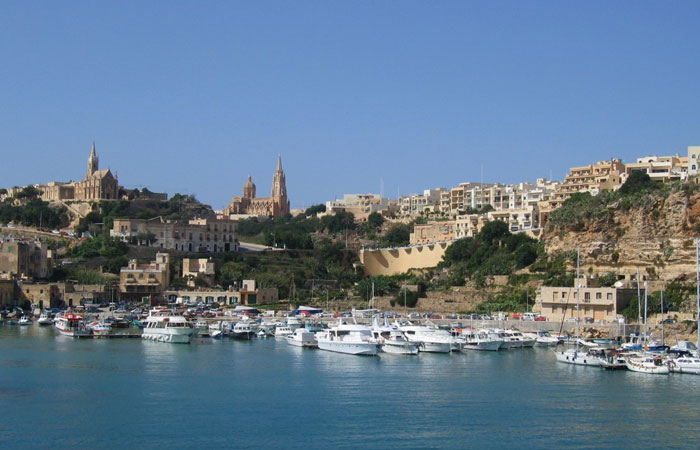 Malta adalarında liman ve kıyı yerleşimi